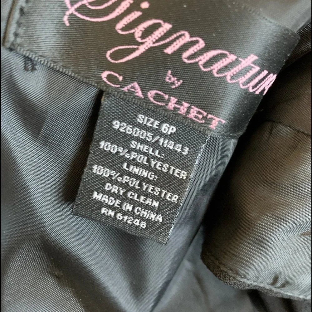 Side Ruffle Dress - Picture 4 of 4